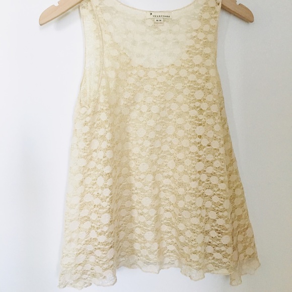 🤑FREE w/ purchase! Twenty One Shimmery Lace Tank - Picture 14 of 16